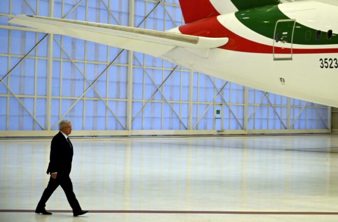 Lee más sobre el artículo México estudia dos ofertas de compra de polémico avión presidencial